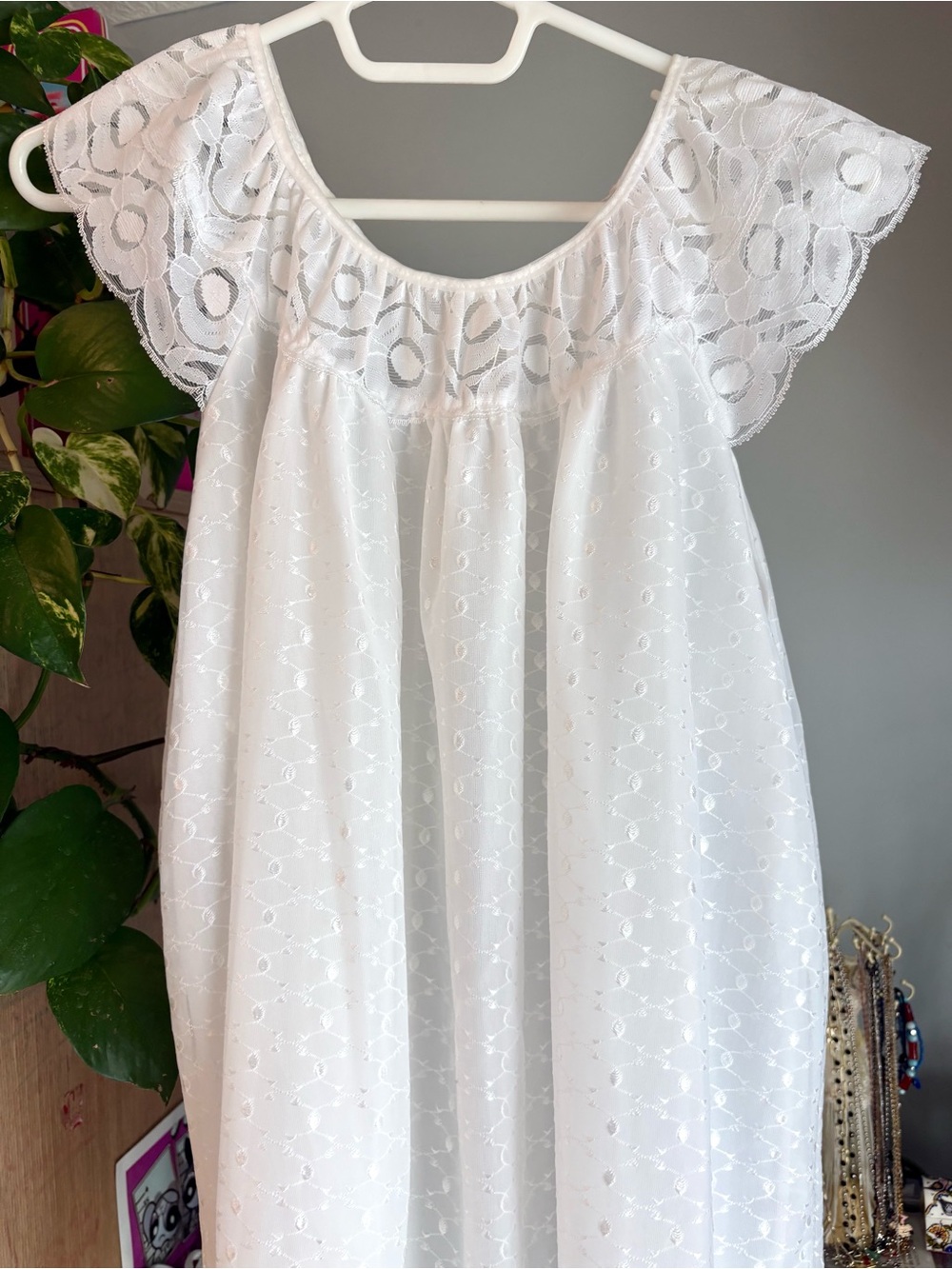 Vintage White Lace Sheer Yoke Eyelet Babydoll Dress